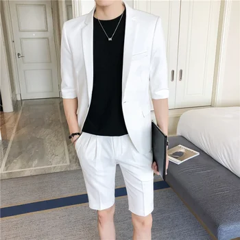 2023 Летен мъжки костюм Комплект монтирани панталони с половин ръкав Корейски мъжки розов и бял костюм яке с къси панталони