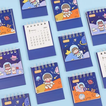 2024 Сладък астронавт календар деликатен мини преносим настолен бобина календар книга офис училищни пособия дневен график плановик