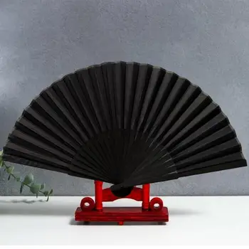 Pure Balck сгъваем вентилатор Преносим черен сгъваем вентилатор с чанта Китайски стил танцово изпълнение Фото подпори Летни бамбукови фенове подарък