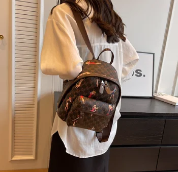 Дамски модни раници Висококачествени меки кожени чанти за рамо Училищна чанта Луксозна дизайнерска дамска прекрасна малка раница