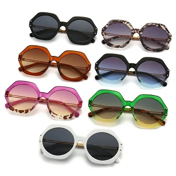 Европа и САЩ Стил Модна тенденция PC Голяма рамка Личност Слънчеви очила Слънцезащитен крем UV слънчеви очила