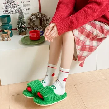 Зимни коралово-кадифени подови Коледни чорапи Дамски червени новогодишни удебелени топли домашни чорапи за спане
