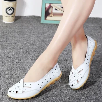 Нови дамски сандали мода мека подметка плосък ток жени кухи плоски обувки жена естествена кожа обувки женски случайни 2024