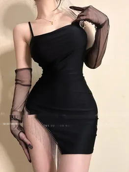 Секси жени 2023 Summer Slim Wrap Hip Black Hem Design Tassel Dress Spicy Girls Fashion Elegant Mini Camisole Dress 61FN